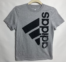 adidas boys t-shirt size M