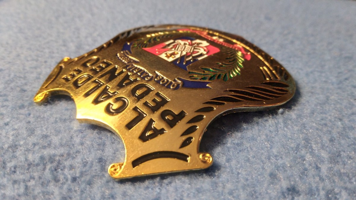 Targa Replica Del Corpo Nazionale Della Polizia Spagnola - Distintivo Collezionabile In Metallo Smaltato Con Corona Reale, 8x5 Cm