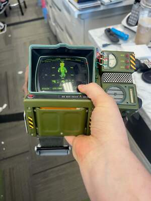 Fallout Pip-Boy 2000 MK VI Construction Kit - WRC11618 FULLY