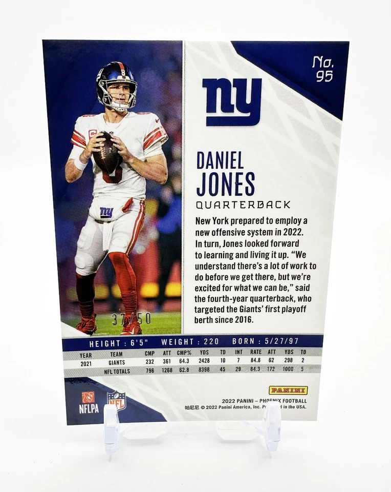 2022 Panini Phoenix Football #95 (Fire and Ice Lazer) DANIEL JONES [37/50] - Image 2 of 2