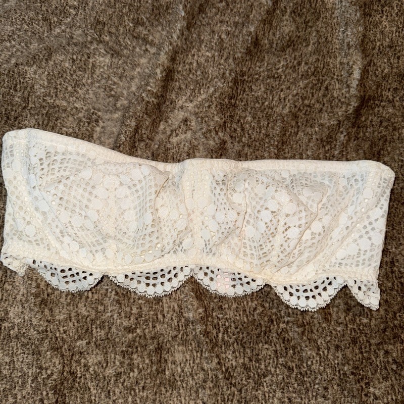 NWOT 2017 Victorias Secret Ivory Lace Underwire Strapless Bralette Size XL