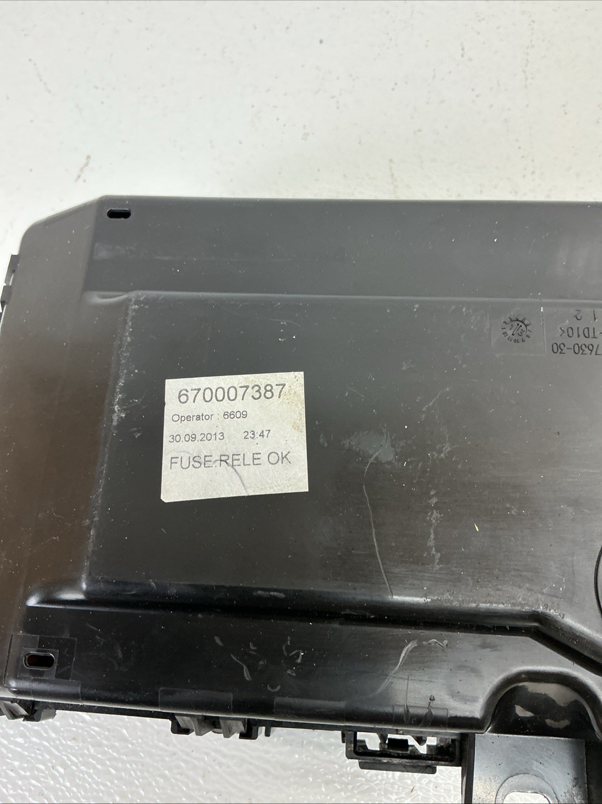 14-16  Maserati  Quattroporte Fuse Box 670007387 1118750