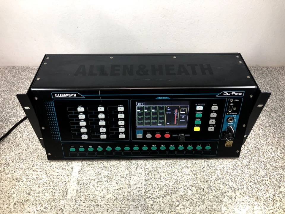 Allen & Heath Qu-Pac 22-in / 12-out Rackmountable Digital Mixer / WORKING! - Image 2 of 4