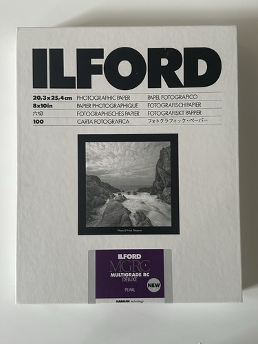 Ilford Multigrade MGRC Deluxe Pearl - 8x10 Darkroom Printing Paper - 100 Sheets