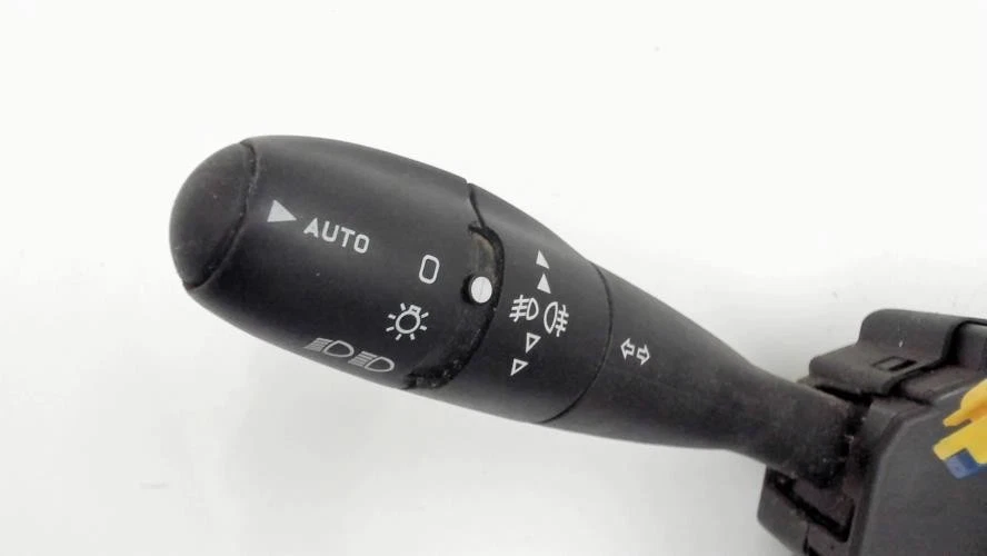 Com (Bloc Contacteur Tournant+Commodo Essuie Glace+Commodo Phare) PEUGEOT 206 PH - Photo 3/4