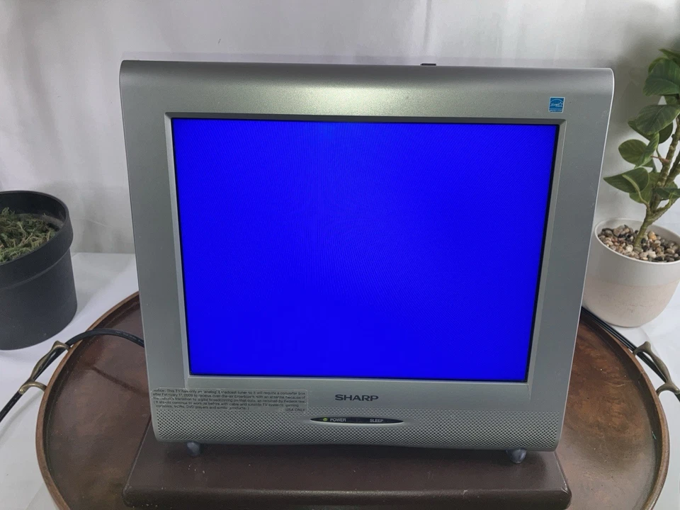 Sharp 13" LIQUID CRYSTAL TV LC-13AV6U Retro Gaming Built in Stand TESTED/WORKS - Image 2 of 4