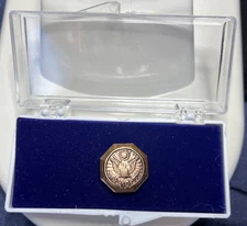 U.S. Government DHS/TSA 10-Year Service Lapel Pin