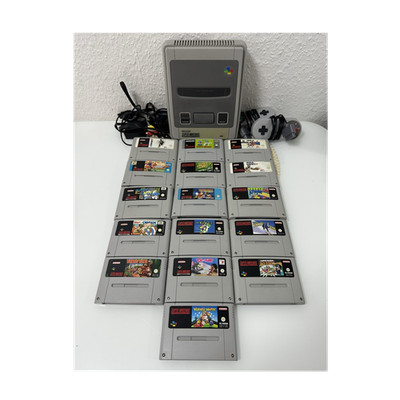 Nintendo Super Nintendo Entertainment System mit 16 Spielen & 2 Controller