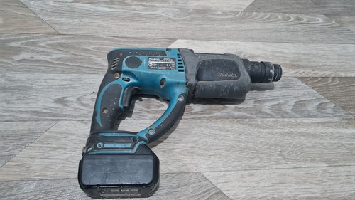 Makita DHR202 Hammer Drill with 18v 5.5ah battery - Picture 2 of 10