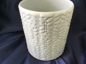 HOME ESSENTIALS UTENSIL HOLDER CANISTER gray ombré daisy pattern GENTLY USED!