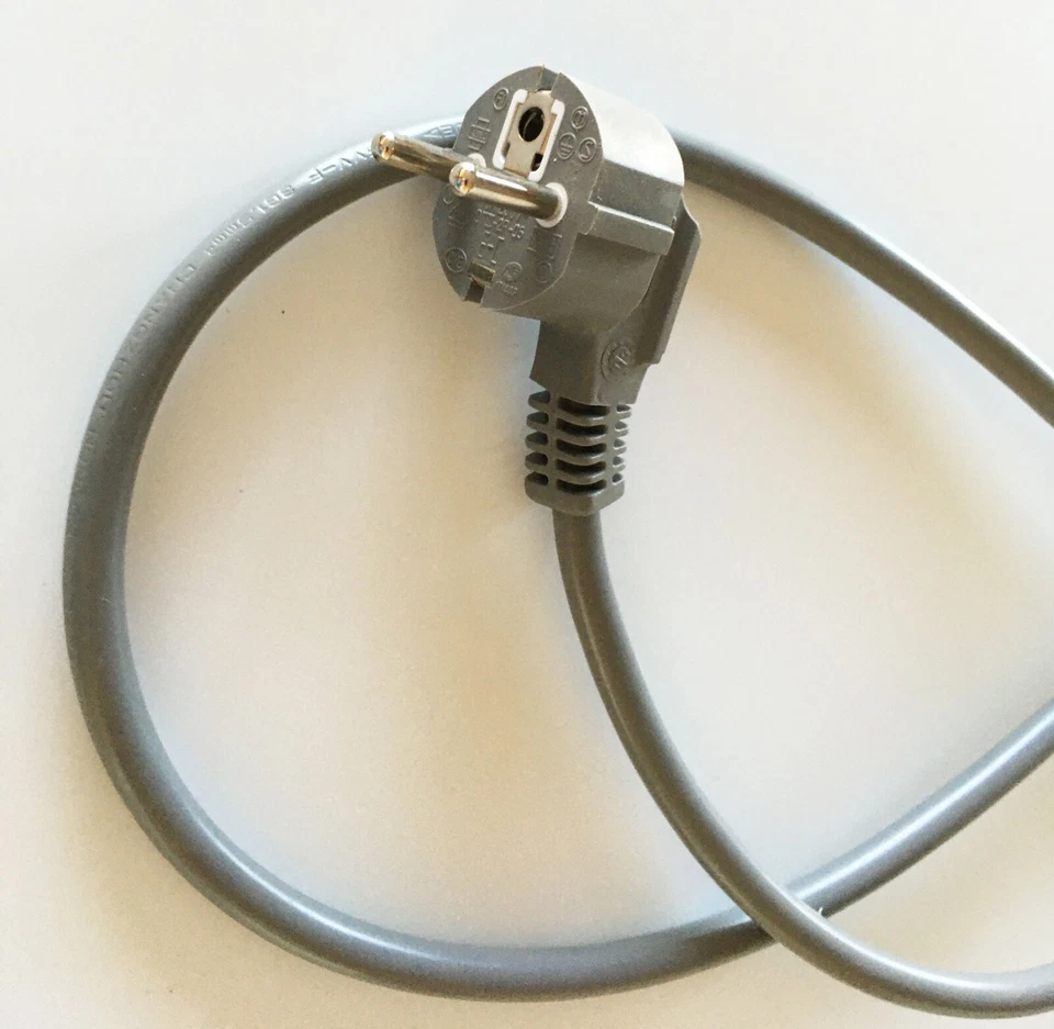 CABLE ALIMENTACIÓN 220V REPUESTO RECAMBIO ORIGINAL MICROONDAS DAEWOO KOC-9Q4T - Imagen 3 de 4