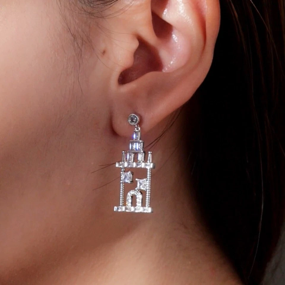 White Gold stud 925 silver made with SWAROVSKI crystal dangle castle earrings — 第 4/4 张图片