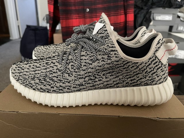 yeezy turtle dove size 4