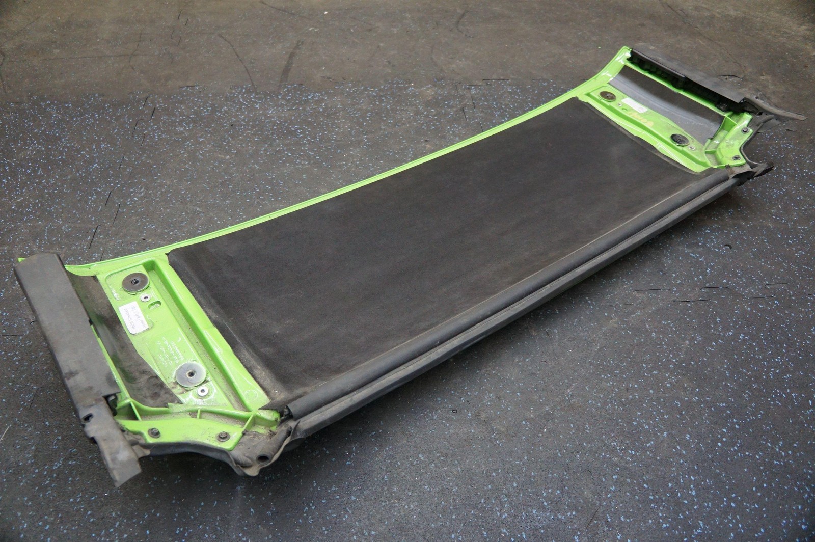 Rear Roof Panel Mantis Green 11A6468SP OEM McLaren 650S 2015