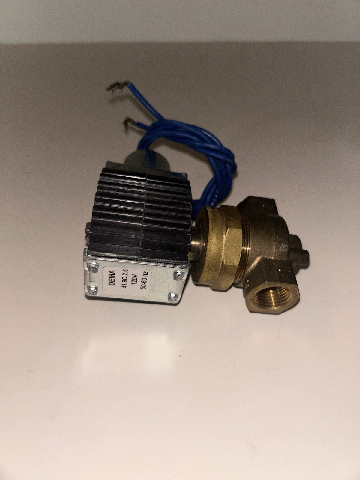 DEMA 453P Solenoid Valve 120V (As Shown)