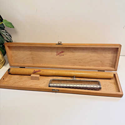 Vintage Pajacito Wallpaper Perforator In Wood Case No. 40619  Handle, Germany
