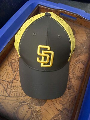 San Diego Padres SnapBack Brown And Yellow Hat