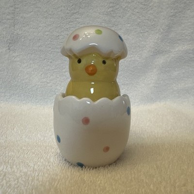 Ceramic Chick & Easter Egg Salt & Pepper Shakers 3.5 X 2  Stacking