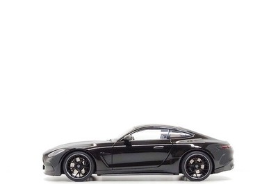 NZG 1:18 Mercedes-Benz AMG GT63 4Matic+ in Black | eBay