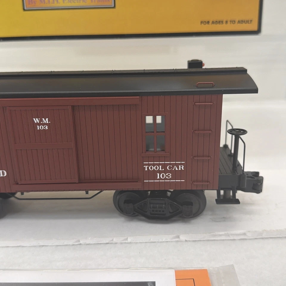 MTH RailKing 30-77077 Western Maryland 19th c Woodsided Caboose #103 New O C-7 - Image 3 of 4