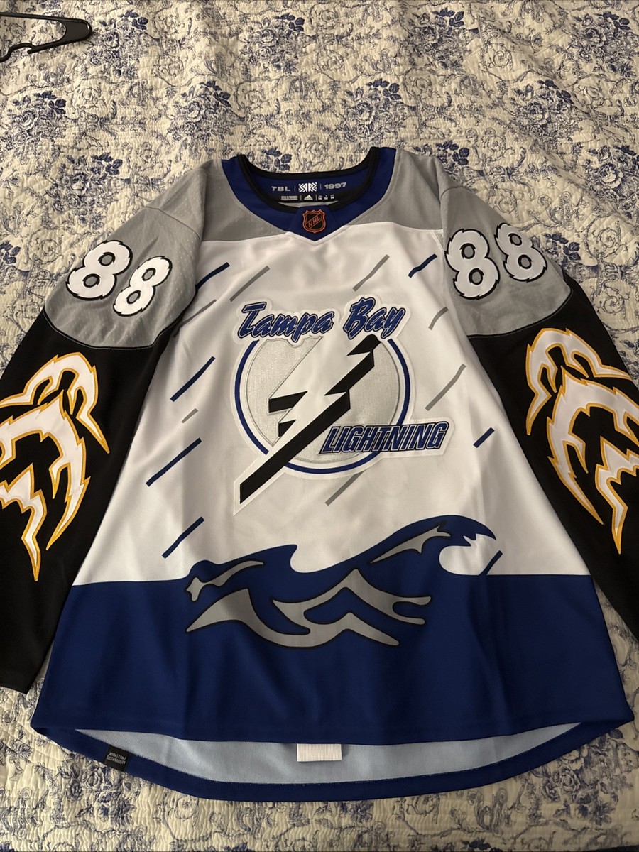 The Finals 2018 アジャニスリーブ　限定品 Tampa Bay Lightning Reverse Retro 2.0 Jersey - 88 - Andrei