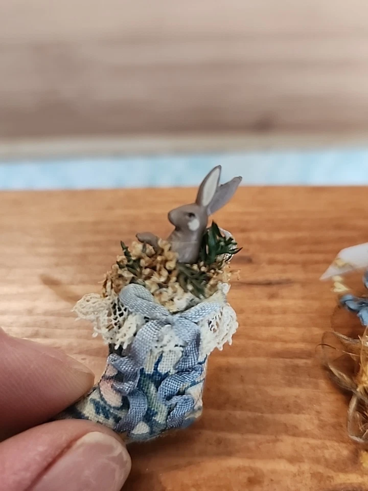 Artisan Miniature Dollhouse Karen Markland 1988 Spring Easter Bunny Decorations - Image 4 of 4