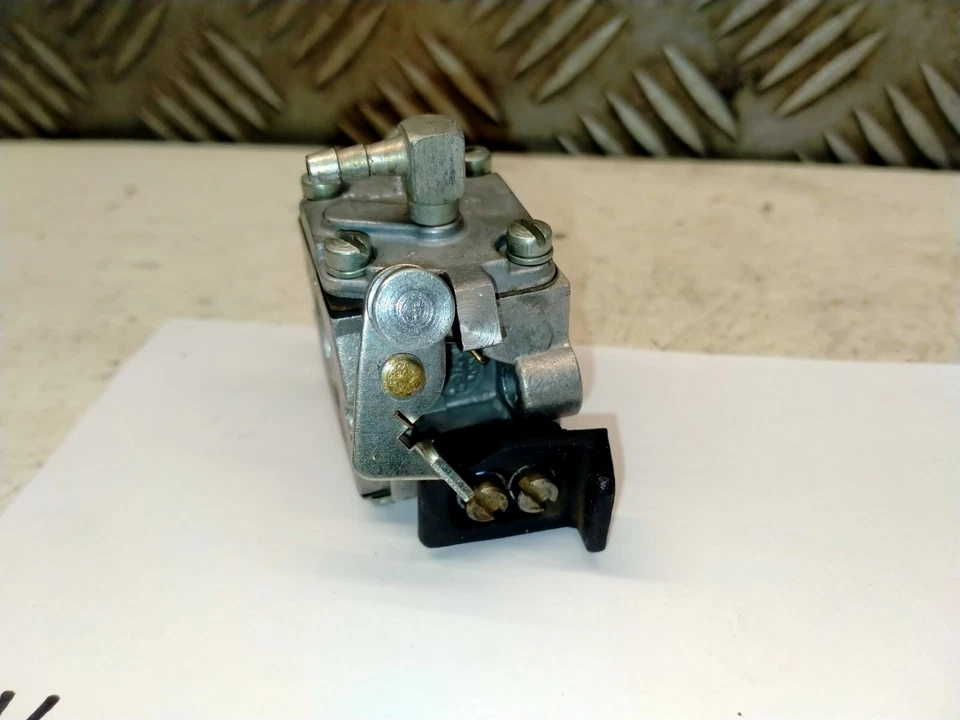 Carburateur TILLOTSON U40A 811 pour pièces ou remise en état - COMPLET - Photo 2/4