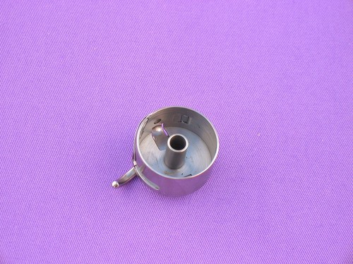 BOBBIN CASE FITS DOMESTIC SEWING MACHINE FIT BROTHER SINGER & OTHER MAKES (343) - Picture 3 of 3