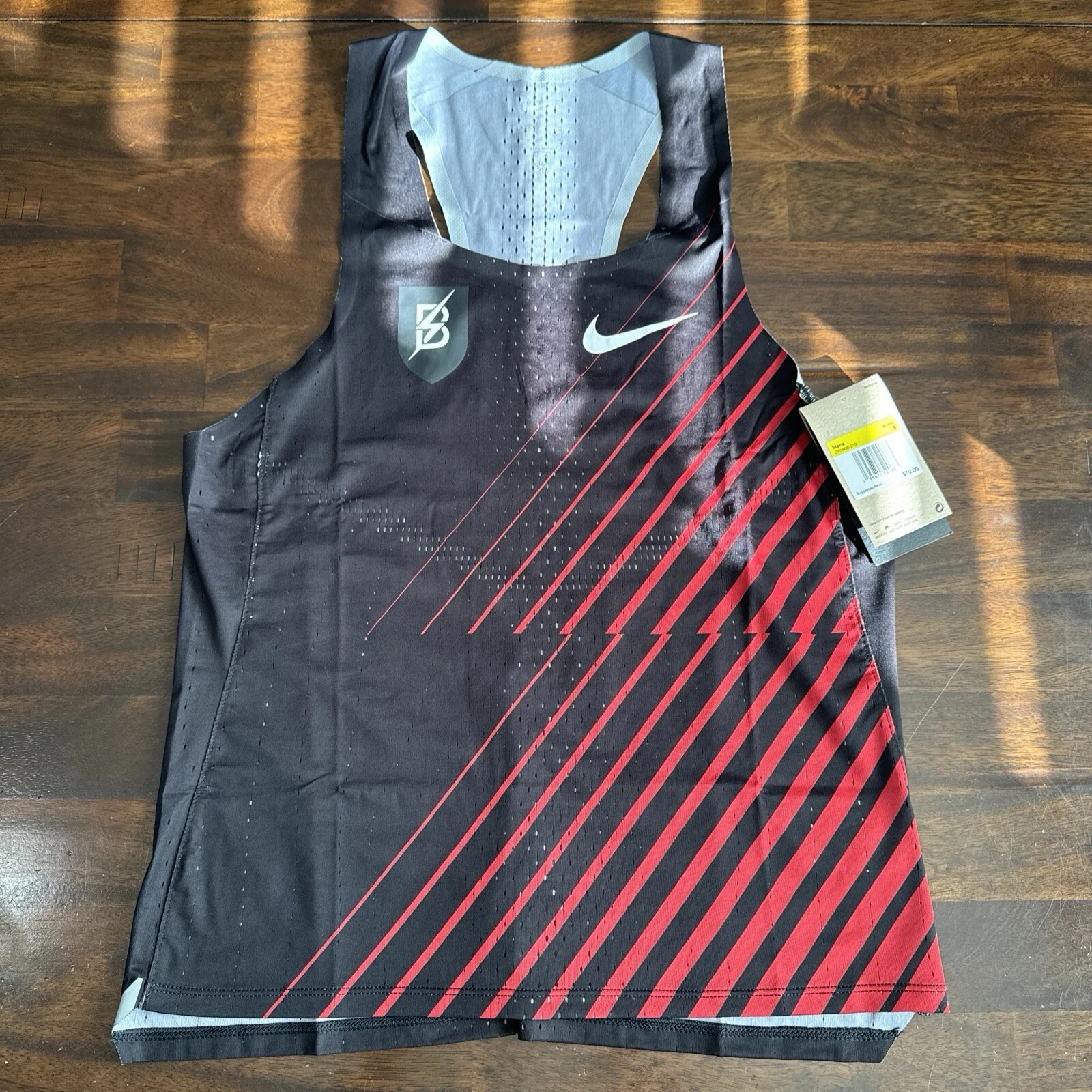 Nike AeroSwift Singlet Men’s Size Small Bowerman Track Club Running Shirt Tank
Opens in a new window