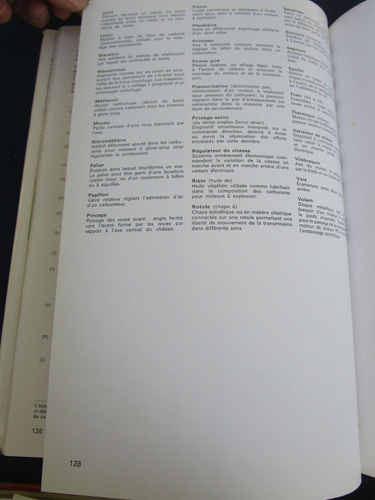 2 livres Atlas VOITURES MODELISME ET RADIOCOMMANDE MODELISME ET TRAINS 1980 - Imagen 2 de 15