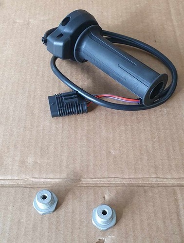 Moto Guzzi V85TT E5+ Ride By Wire Throttle Assembly 2D000654 Genuine OEM - 第 1/5 張圖片