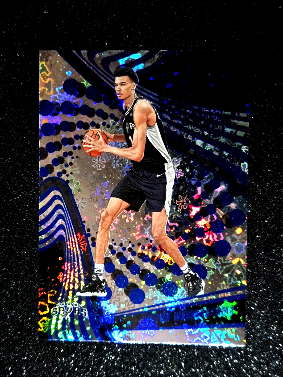 2023-24 Panini Revolution Victor Wembanyama Rookie Holo Foil Winter RC #104 💥 view 8