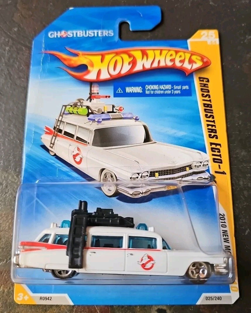 Hot Wheels New Models Ghostbusters Ecto-1 #25 Woth Protector