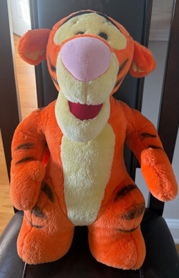 TIGGER Disney 22'' Standing Large Mattel Toys Plush