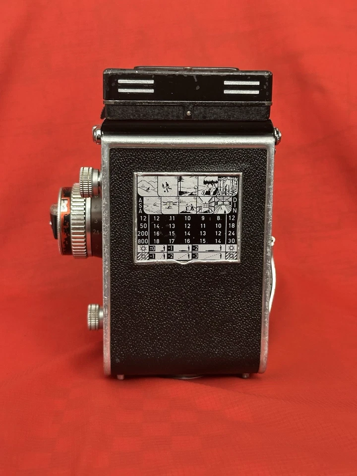 Rolleiflex T Model 2  Type II Film TLR Camera With Tessar 75mm f3.5  (Working) - Image 3 of 4