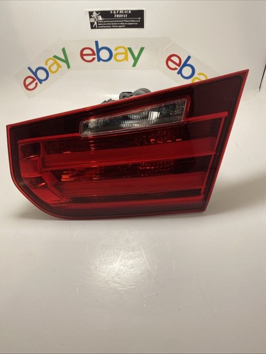 Luz trasera interior lateral derecha BMW Serie 3 2012-2015 OEM - Imagen 5 de 5