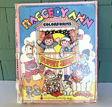 Vtg Bobbs-Merrill Raggedy Ann 1975 Colorforms Puppet Show Good w Damaged Box