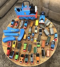 Huge Lot Thomas  Friends TrackMaster Motorized Trains, Railcars,tracks  Case.