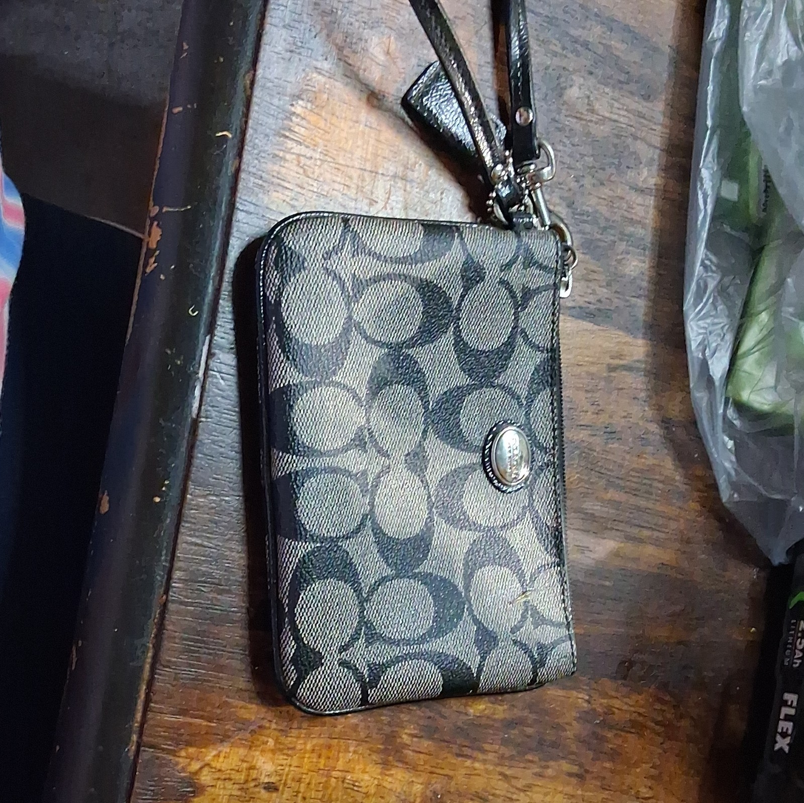 Coach Signature Logo Zip Wristlet Pouch Wrist Strap Black/Gray Silver