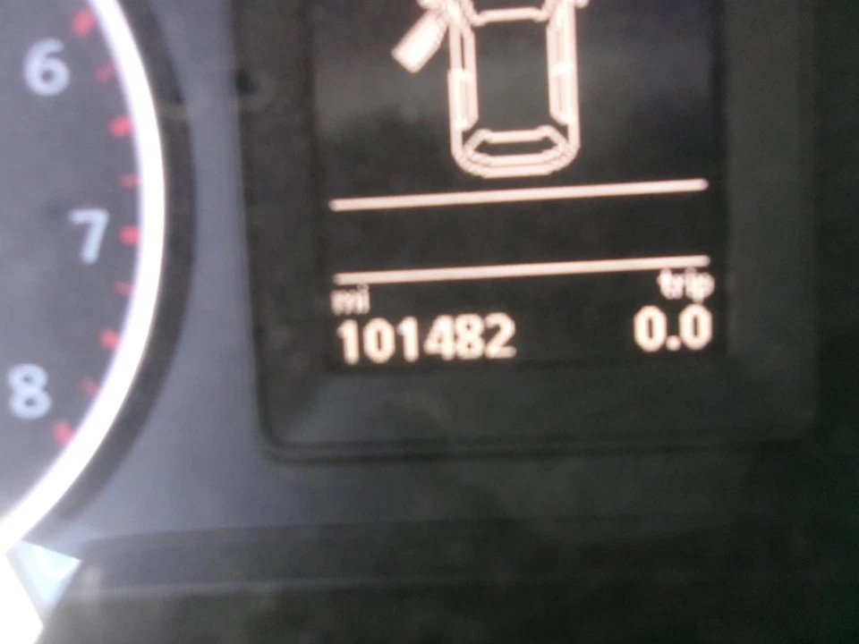 Used Air Cleaner Assembly fits: 2017 Volkswagen Tiguan 2.0L gasoline engine ID C Foto 2 de 4