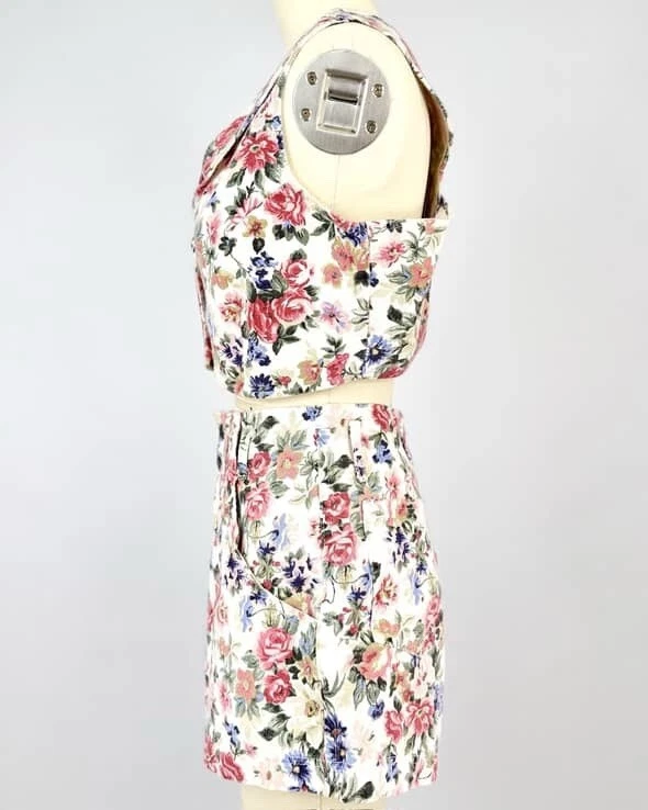 Vintage 90s Floral Crop Top & High Waisted Shorts Set Denim Breaker Jeans  - Image 3 of 4
