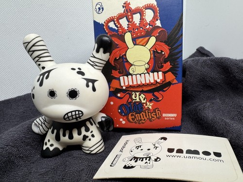 Kidrobot Ye Olde English 2011 Dunny Series Uamou Untitled 2/25 Vinyl Figure