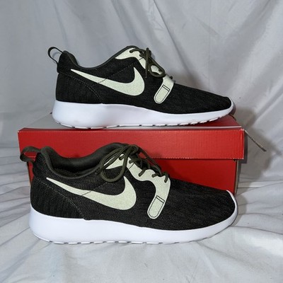 Nike Roshe One 777429-300 Olive Green Athletic Shoe Men s Size 8