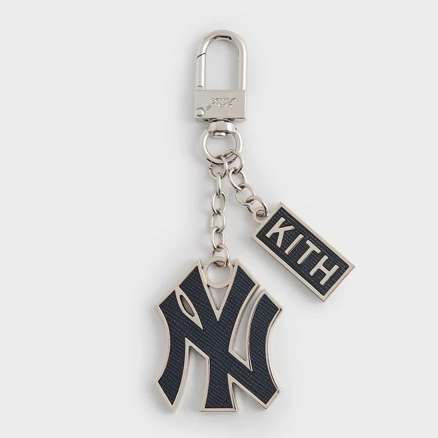 🔵⚪️Kith for the New York Yankees Keyring|2025|OS|Blue|READY2SHIP - Image 3 of 4