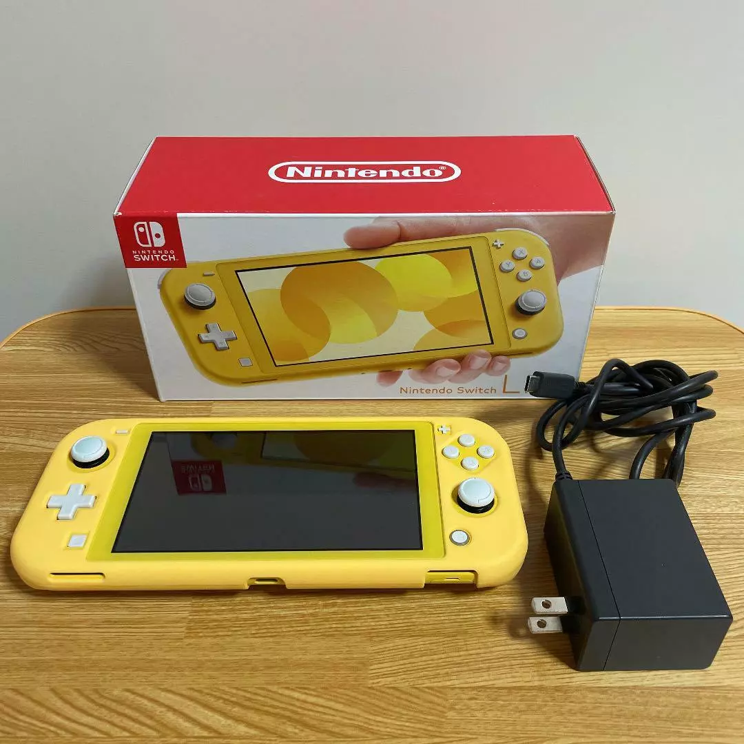 Nintendo Switch Lite Console Yellow Hand-Held Gaming JP Tested