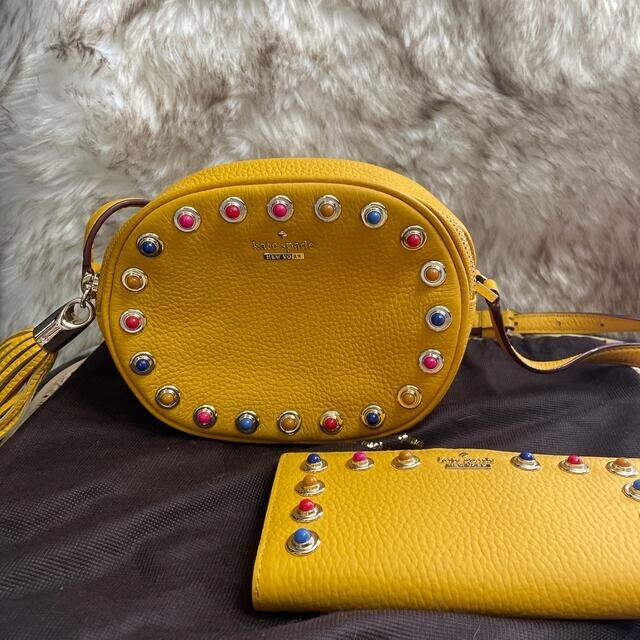 kate spade 新品ボディバッグ ネオンイエロー 2025年最新】kate spade new york カラー：イエロー系 ボディ