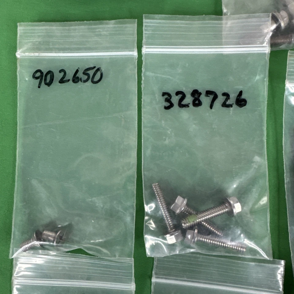 Misc lot of 27 OMC Evinrude Johnson Bolts-Screws 912474 317624 328726 316563 - Image 3 of 4