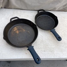 2 PIECE Tramontina Pre-Seasoned Cast Iron Skillets 12&10 inch Grill Barely Used