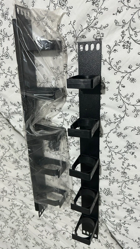 Patch Cable Management Panel Eliminate cable congestion and breathe easy - Image 2 of 3