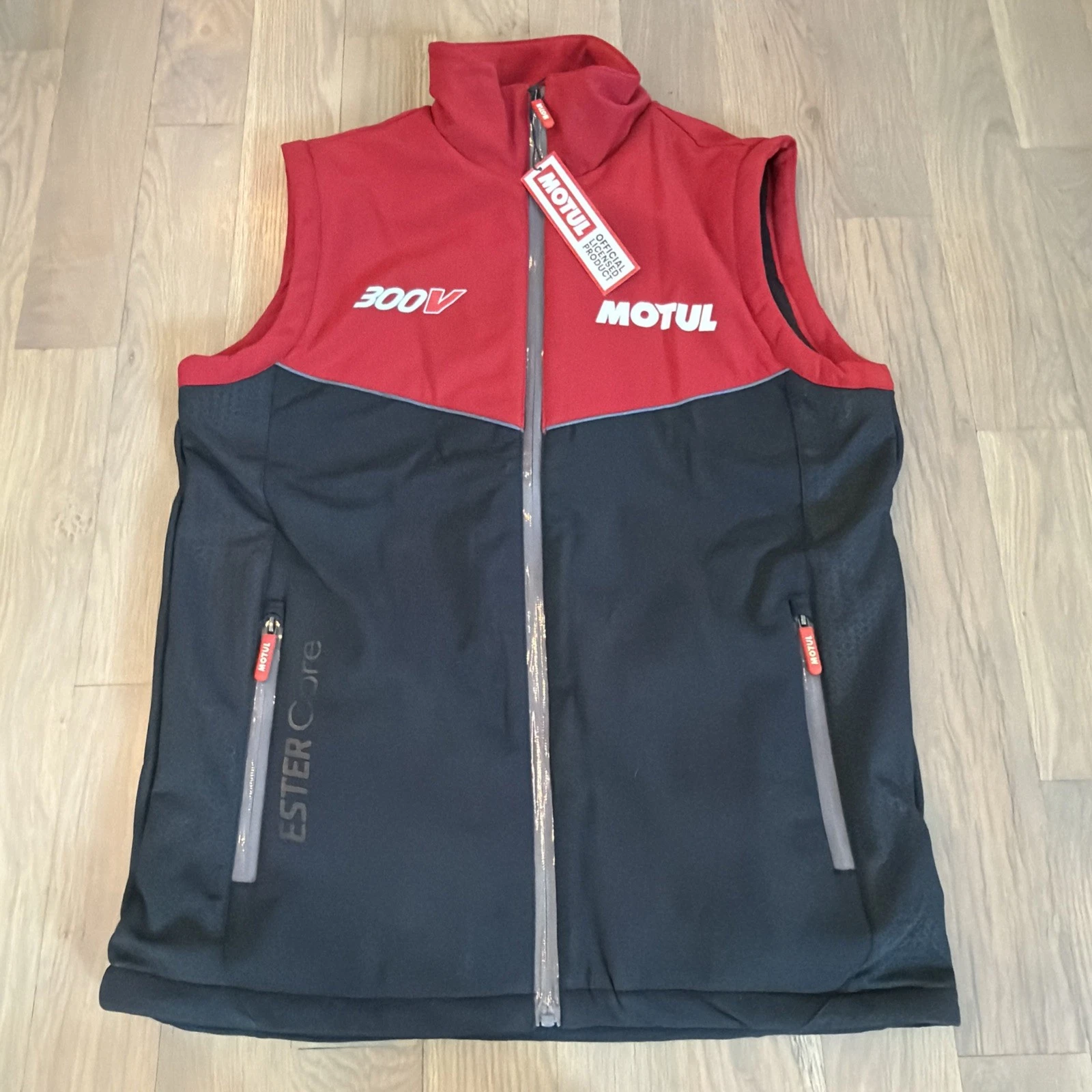 Motul 300V Bodywarmer Vest - US Size Medium - NWT! - product detail image 1